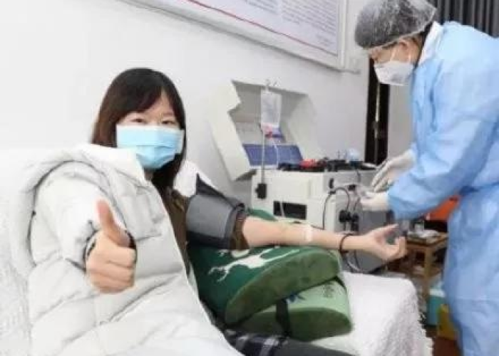 疫情医务人员感动的事（疫情下医务人员感人的瞬间）