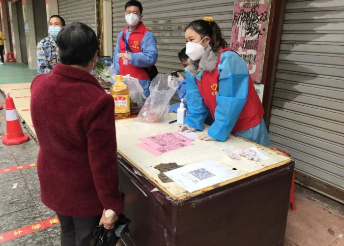 疫情志愿者感人视频文案（疫情志愿者的感人故事视频）