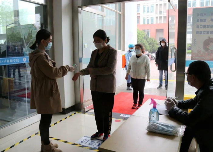 2020年的第一场疫情（2020第一例疫情是什么时候发生的）