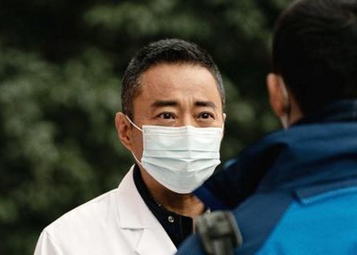 武汉疫情期间有个导演一家（武汉疫情很多明星拍的电影）